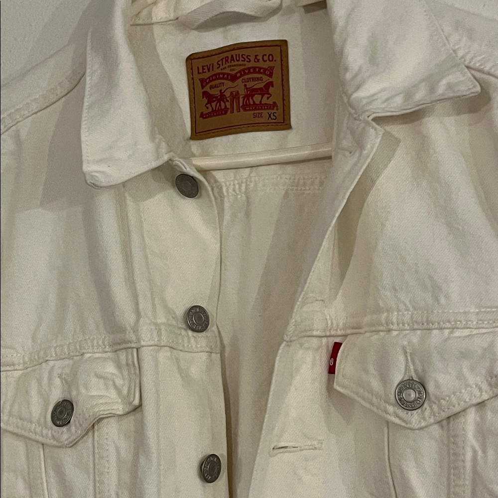 Levi's white Denim Jacket XS